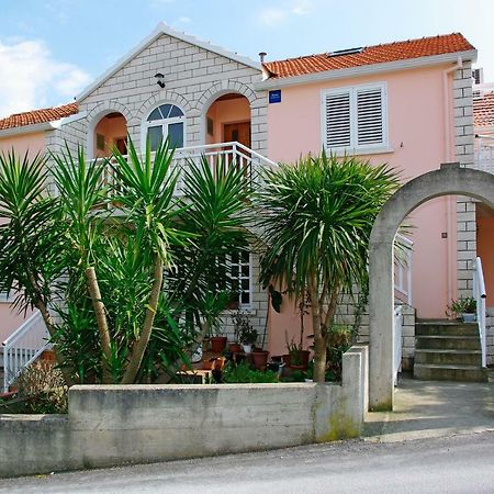 וולה לוקה Apartments Julija מראה חיצוני תמונה