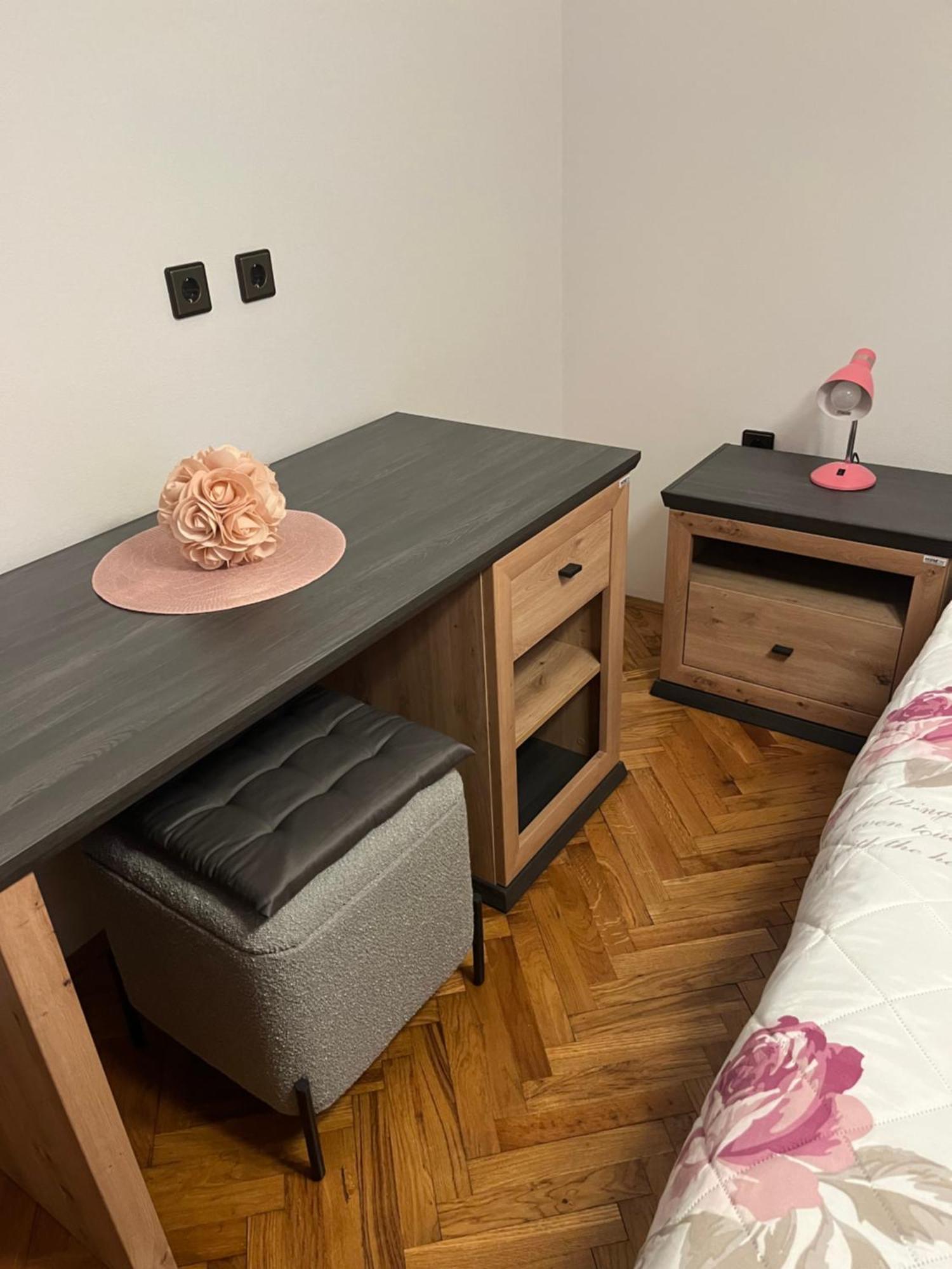 וולה לוקה Apartments Julija מראה חיצוני תמונה